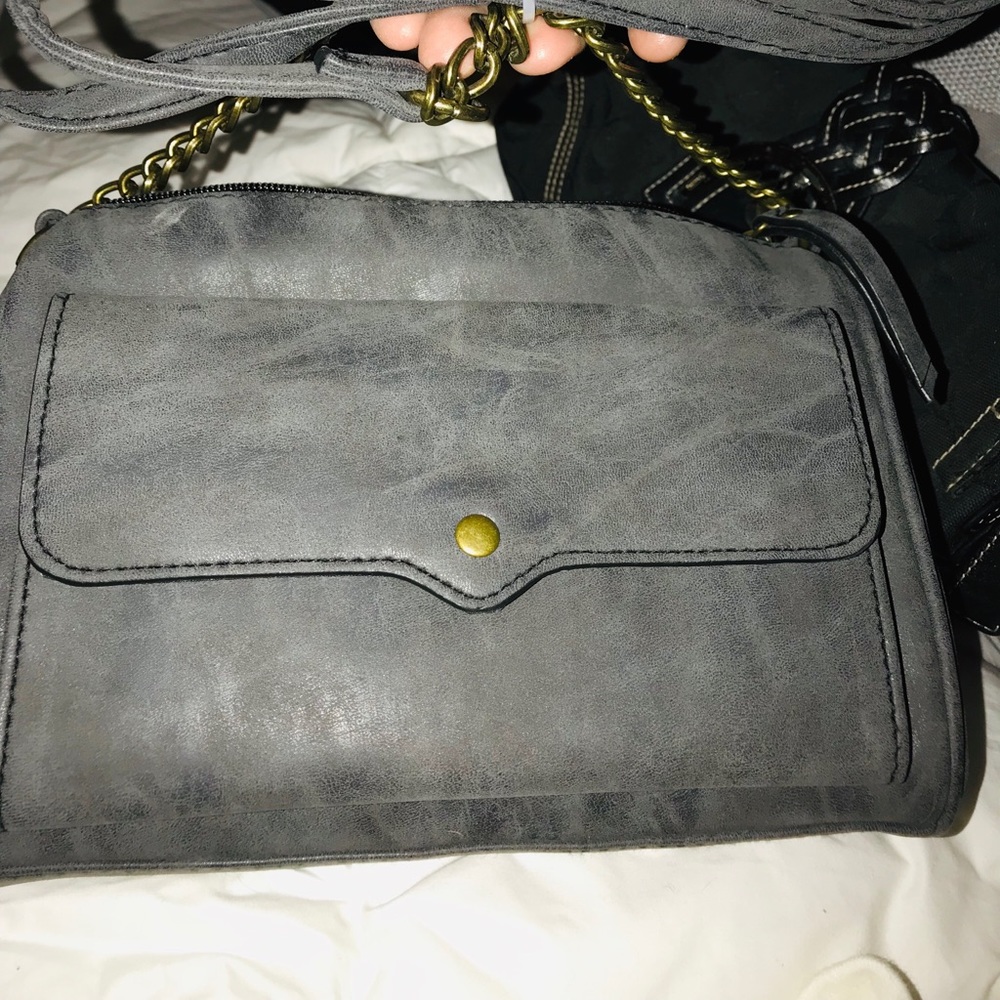 Ladies Brand New Gray Purse